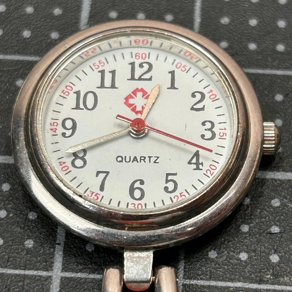 Smiley Face Nurse Lapel Fob Watch Silver Tone Medical Clip‎ On Quartz Analog